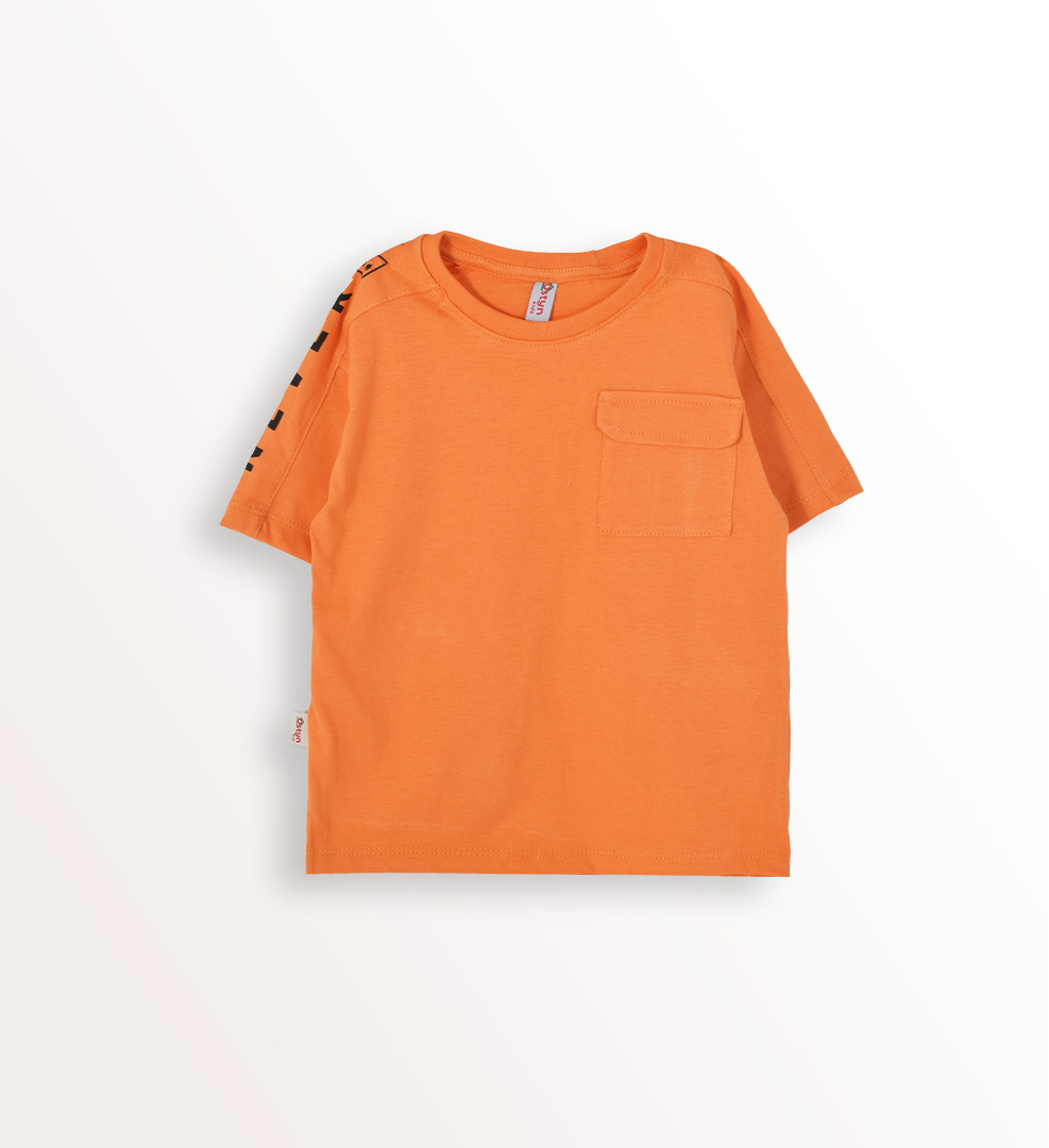REMERA "FRIDAY"